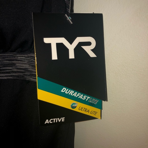 NEW XL TYR Women’s Bathing suit Swimsuit  14 / 16 - Picture 7 of 11